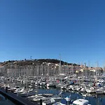 Appartement 2 Pieces Cabine Avec Parking Prive A Sete - Fr-1-338-554