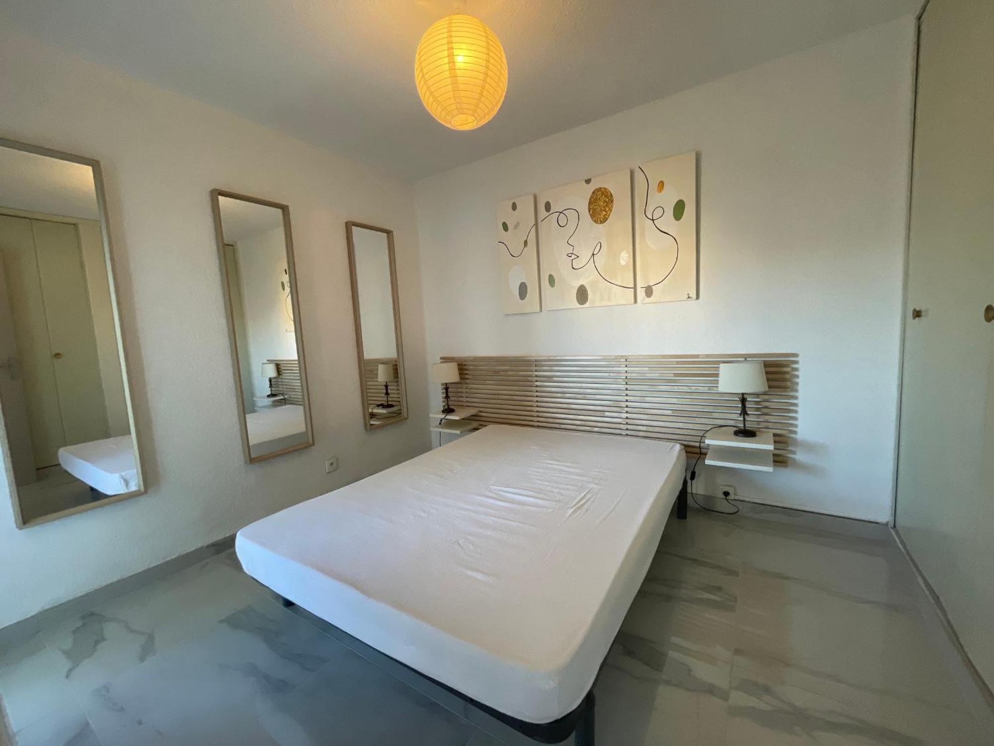Apartment 2 Pieces Avec Parking Prive A - Fr-1-338-554 *